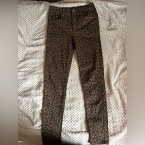 Y2K inspired American Eagle Outfitters Brown Leopard-Print Skinny Jeans